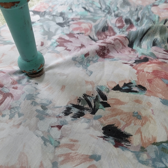 Floral Small Tablecloth Fabric Material - Picture 5 of 6